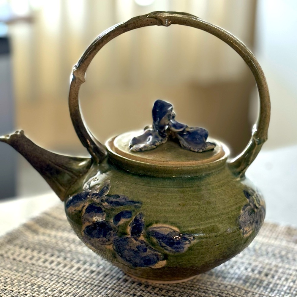 Home And Garden/USA/Festive /Stoneware /Bean Pot Crock /Hot Chili Peppers Motif/